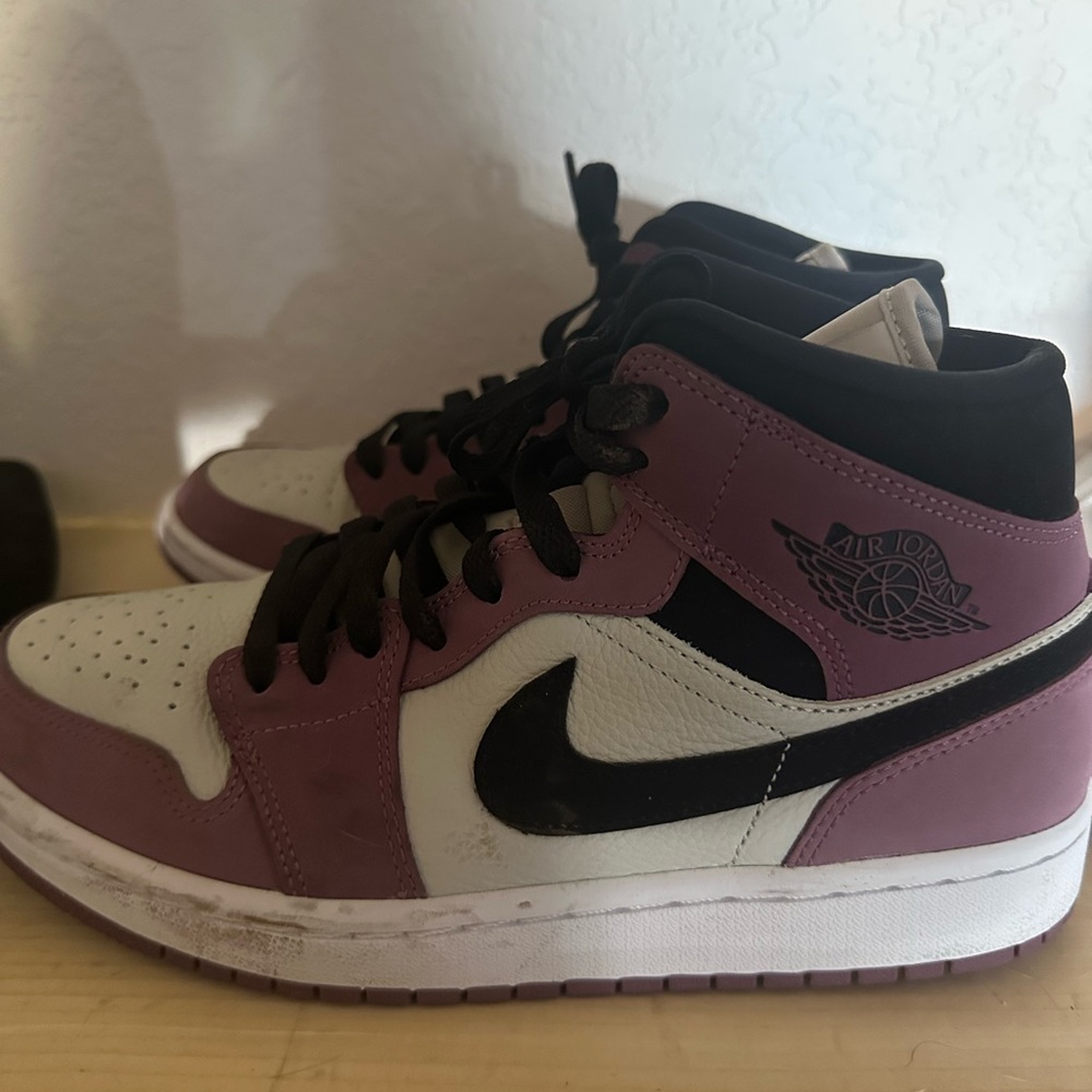 Nike Women's Sneakers - Pink and White - Picture 2 of 6